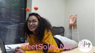 ZOEY’S ASIAN AMERICAN TICKLISH FEET ASS AND SOLES PREVIEW